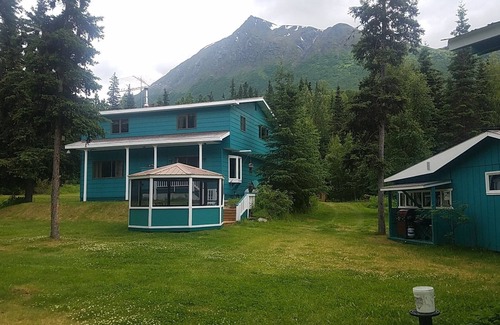 Cooper Landing House | Kenai River B-n-B Vacation Rental Home