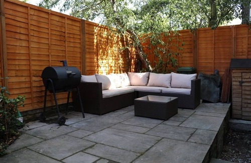 Vassall Apartment | Kennington Oval 2-Bed Apartment in London