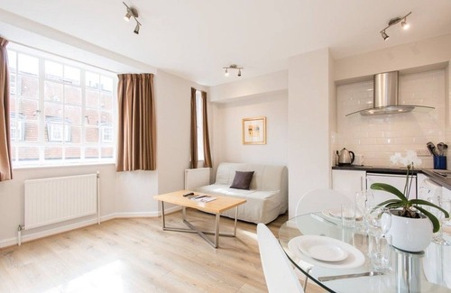Brompton & Hans Town Apartment | Kensington 1 bedroom Apartments for 3 *FOR LAST MINUTE OFFERS CONTACT US*