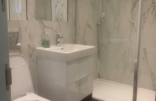 Kensington Apartment | Kensington Lodge - mins from Natural History Museum, on award-winning Gdn Sq