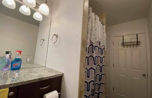 Covington House | Kent - Entire Lower Floor - No Pets, Severe Allergies!