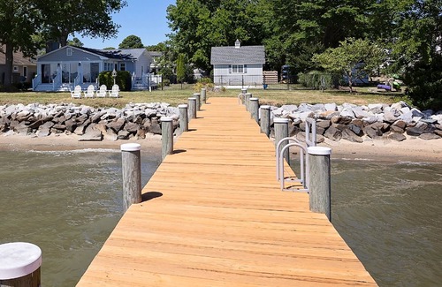 Stevensville House | Kent Island Waterfront | Pool | Stunning View