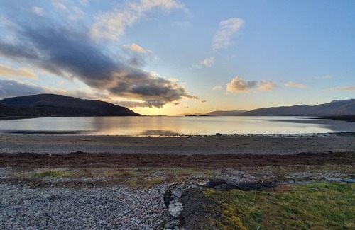 Glencoe Cottage | Kentra Cottage, Glencoe. A Romantic Highland Retreat. 5 Star guest Rated.
