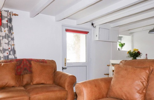 Jacobstow Cottage | KENTS COTTAGE, pet friendly, with open fire in Wainhouse Corner