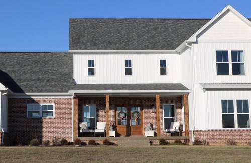 Shelbyville House | Kentucky Derby Stay-Spacious New Home