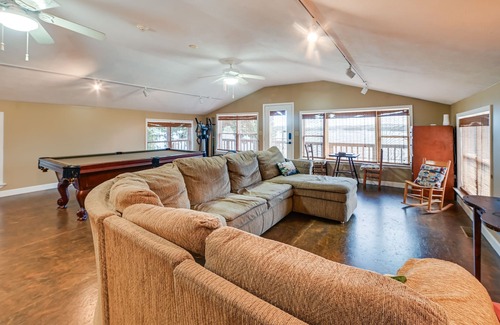 Eva House | Kentucky Lake Getaway w/ Boat Launch & Dock!