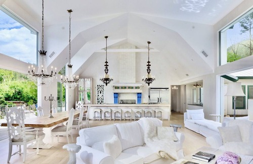 Kenwood Apartment | Kenwood Lodge - 5 Bedroom/En-suite, Pool, Views