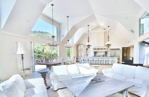 Kenwood House | Kenwood Lodge a Luxury Vacation Rental ~ Blair Spangler The Collection