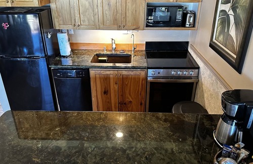 Maunaloa Condo | Kepuhi Beach Resort #2202-Paradise Found