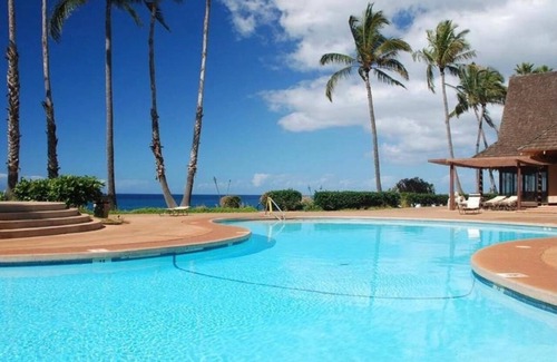 Maunaloa Condo | Kepuhi Beachfront Lofted Studio w/pool & BBQ. Remote and Private. Hawaii's best.