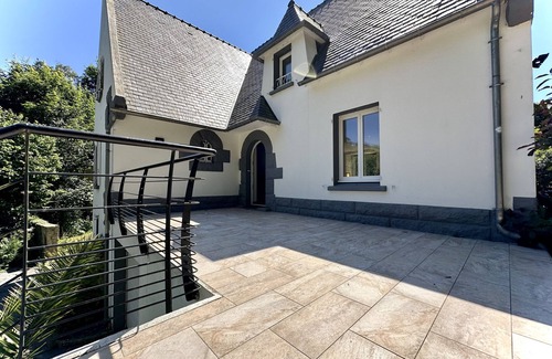 Saint-Pierre Ski Chalet | *Ker Lenn* au bord d'un étang, jolie propriété