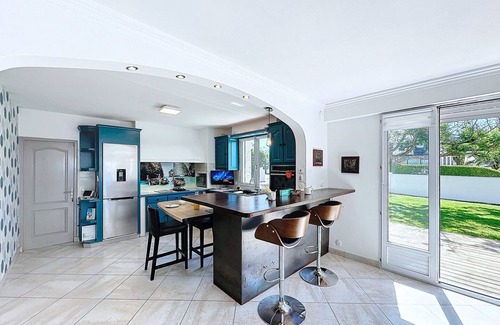 Plouzane Villa | *Ker Maïdic* jolie propriété 6 chambres, jardin