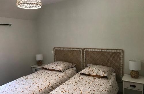 Cruguel House | Ker Zélia