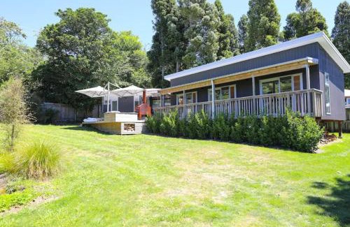 Lake Tarawera House | Kereru's Nest