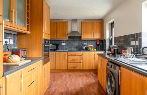 Croyde Cottage | Kernow House - a house that sleeps 7 guests in 3 bedrooms