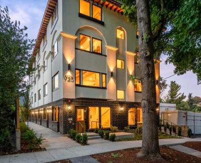 Kerns Apartment | Kerns Studio Near Coffee Dining & Transit