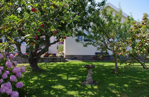 Constantine Bay House | Kernyk - One Bedroom House, Sleeps 2