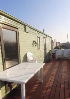 Skegness Resort | Kerrys Place, 75 Sealands Caravan Site, Ingoldmells 6 Berth
