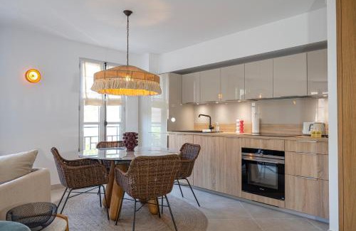 Saint-Tropez City Centre Apartment | KERSELL Appartement neuf avec 1 parking Place des Lices