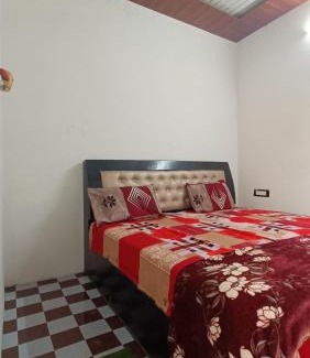 Mathura House | Keshav Narayan Home Stay