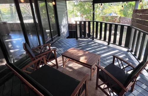 Kessler House | Kessler Park Retreat 5 min from Downtown and Bishop Arts