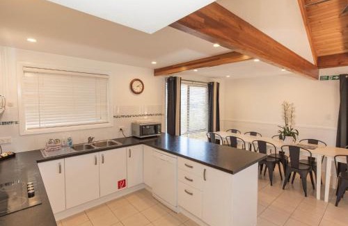 Jindabyne House | Kestrels Rest 1 116 Gippsland Street