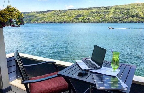 Pulteney Cottage | Keuka Blue - A truly enchanting experience.