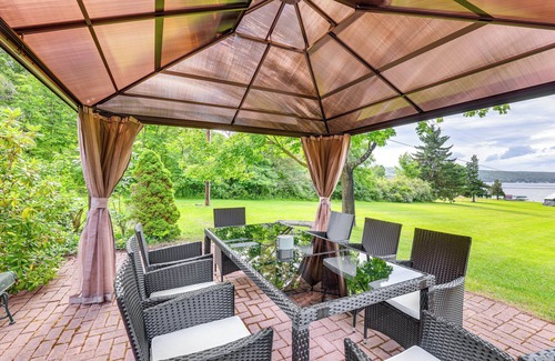 Valois Cabin | Keuka Lake Cabin w/Boat Dock Access & Fire Pit!