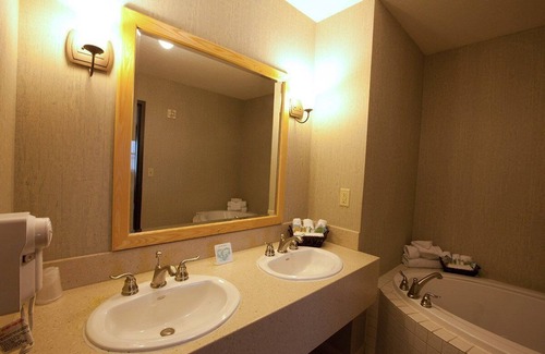 St Ignace Hotel | Kewadin Casinos St. Ignace Hotel