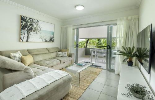 Kewarra Beach Apartment | Kewarra Beach Paradise 1BR Resort Style Apt - Pool