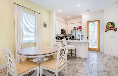 West Kissimmee Cottage | Key Lime Cabana Cottage near Disney with Margaritaville Resort & Island H2O.