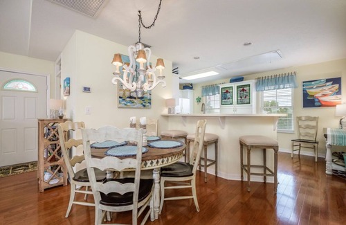 Cedar Key House | Key Lime Cottage!