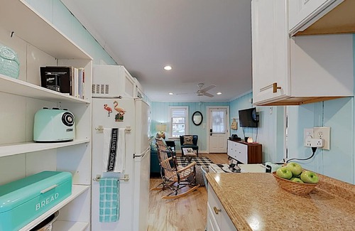 Ocean City House | Key Lime & Parrot Bay