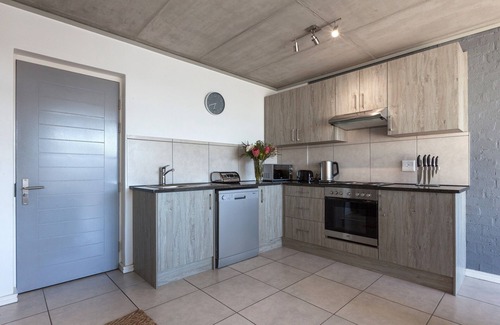 Milnerton Apartment | Key West 417 by CTHA