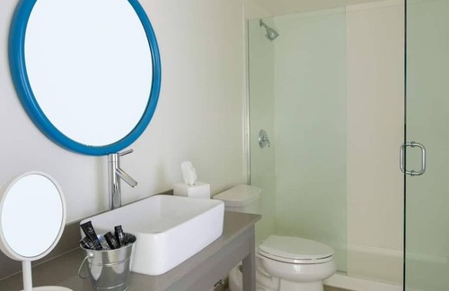 New Town House | Key West Escape! 3 Gorgeous Units, Pool, Restaurant, Bike Rental, Gym, Parking!