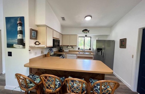 Placida House | Key2TheSea: Tropical treehouse with lots of decks, porches and privacy!