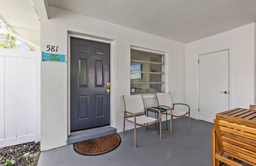 Clearwater Beach Cottage | KEYLIME COTTAGE Heated Pools, steps from the beach perfect location