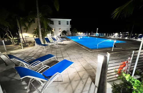 Rock Harbor Villa | Keys Escape – 4 Stories, Rooftop Views & 3 Suites