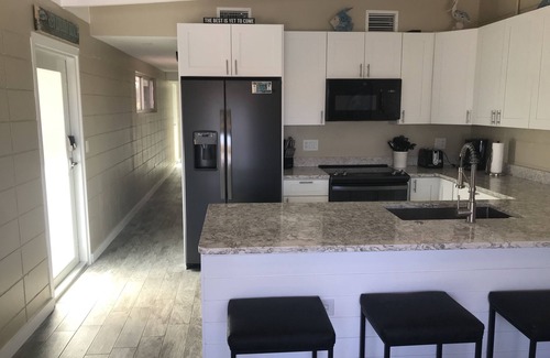 Key Colony Beach Villa | Keys Hideaway - Canal/Dock - Cabana Club - Pickleball - Remodeled 2/2 Villa