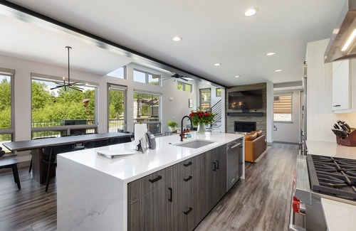 Keystone House | Keystone Adventures Basecamp 4 Bedroom Townhouse