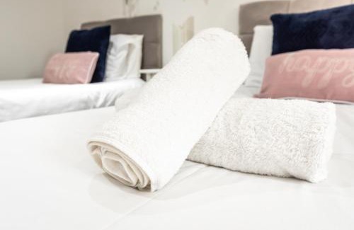 Southampton Apartment | KGV Stays Millbrook Executive Smart Corporate Apartment with Excellent City Links
