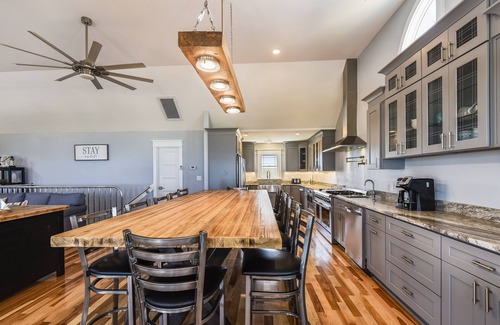 Kitty Hawk House | KH3964- Spectacular Home! 6 BRs, Pool Table, Gym, Private Pool, Views!