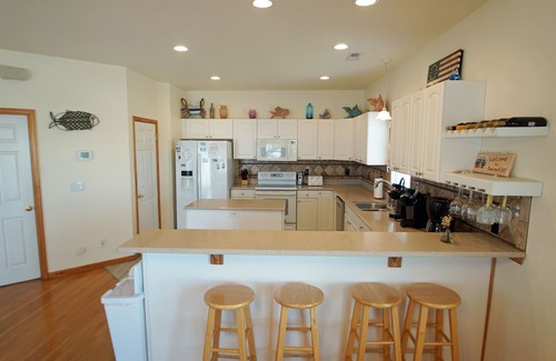Kitty Hawk Cottage | KH4004- Oceanside-5 BRs, Elevator, Pool Table, Private Pool and Hot Tub!