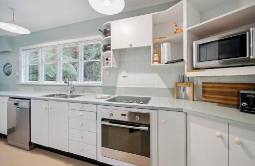 Khandallah House | Khandallah Stays - Wellington Holiday home