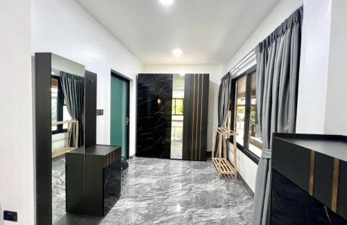 Khuekkhak Apartment | Khaolak Alisa House