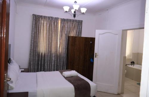 Muckleneuk House | Khaya Mnandi Leisure Suites
