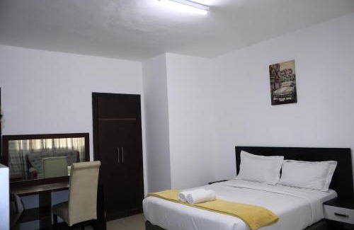 Muckleneuk House | Khaya Mnandi Leisure Suites