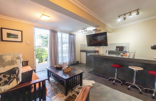 Schoemansville House | Khayamanzi Guesthouse