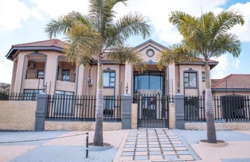 Hazyview House | Khutso Boutique Hotel