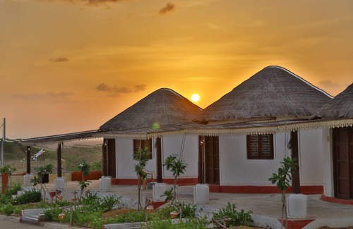 Bhuj Hotel | Kiaayo Resort White Rann of Kutch
